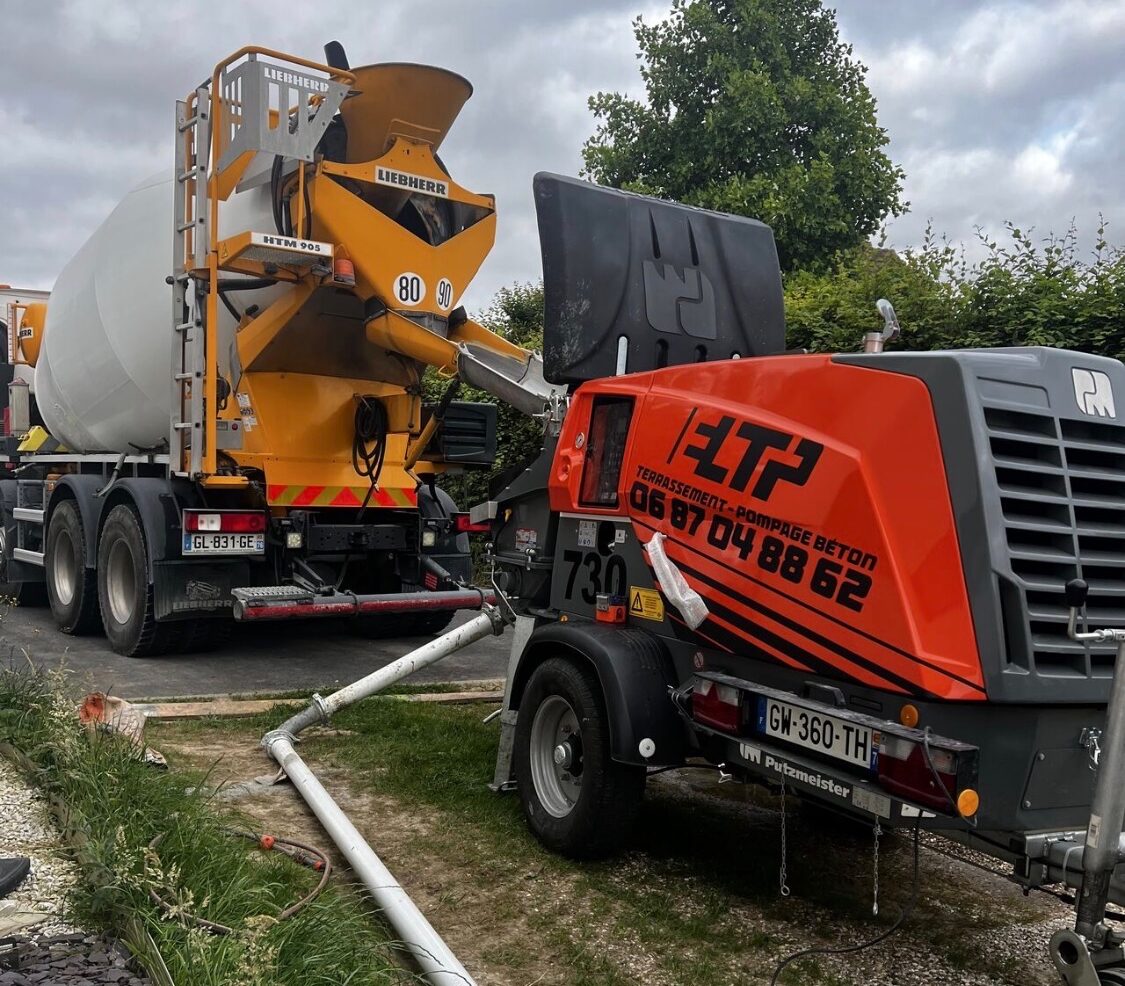 Terrassement, béton et aménagements extérieurs : pompage béton SAS ELTP en intervention